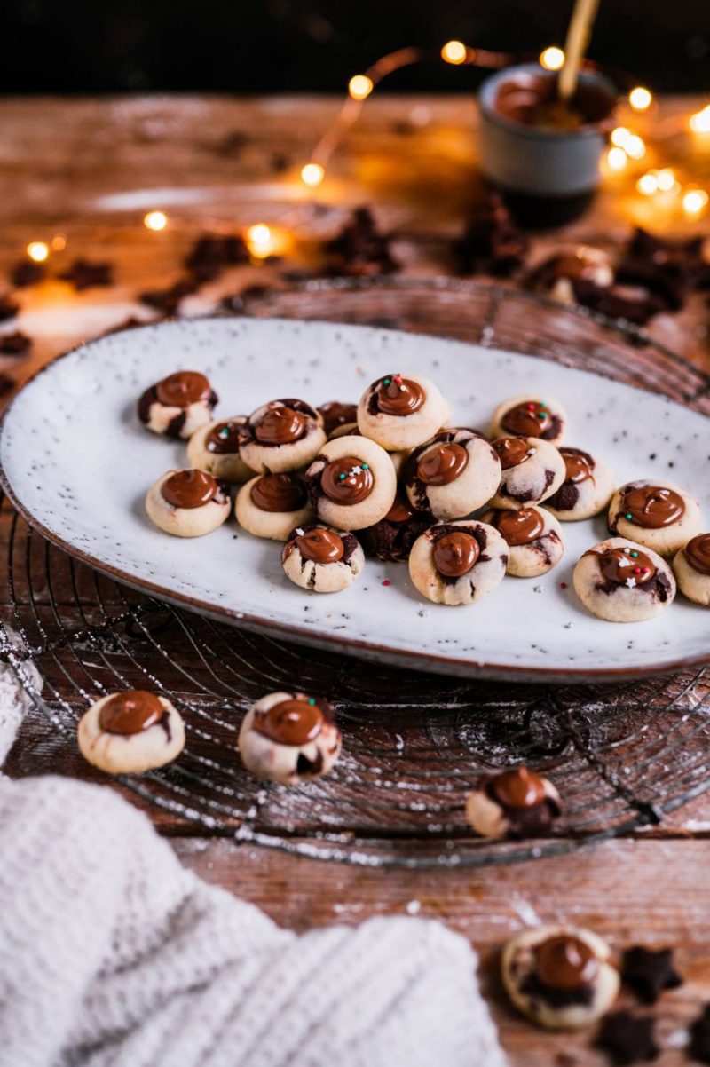 Zitronenküsse mit Lemon Curd Creme und Marmorküsse mit Nougat Auf