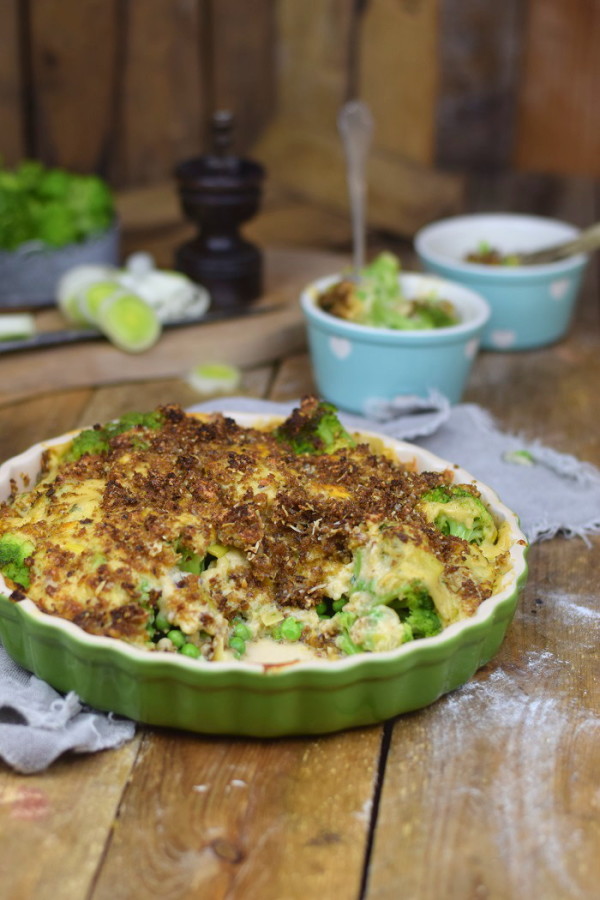 Knuspriger Brokkoli Auflauf - Broccoli Gratin with a crunchy crust