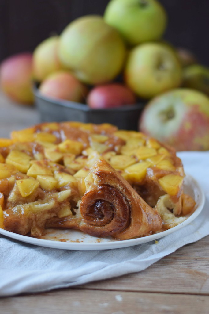 Karamell Zimtschnecken mit Apfel ⋆ Knusperstübchen