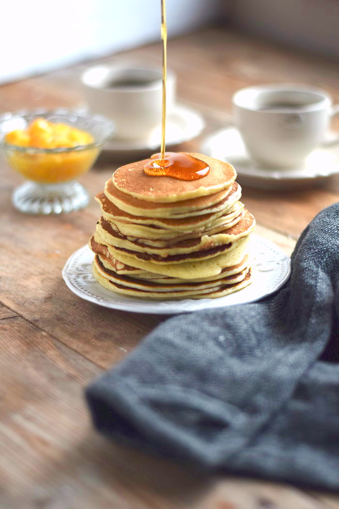Pancake Breakfast - Pancake Frühstück - Pancakes with maple syrup (2)