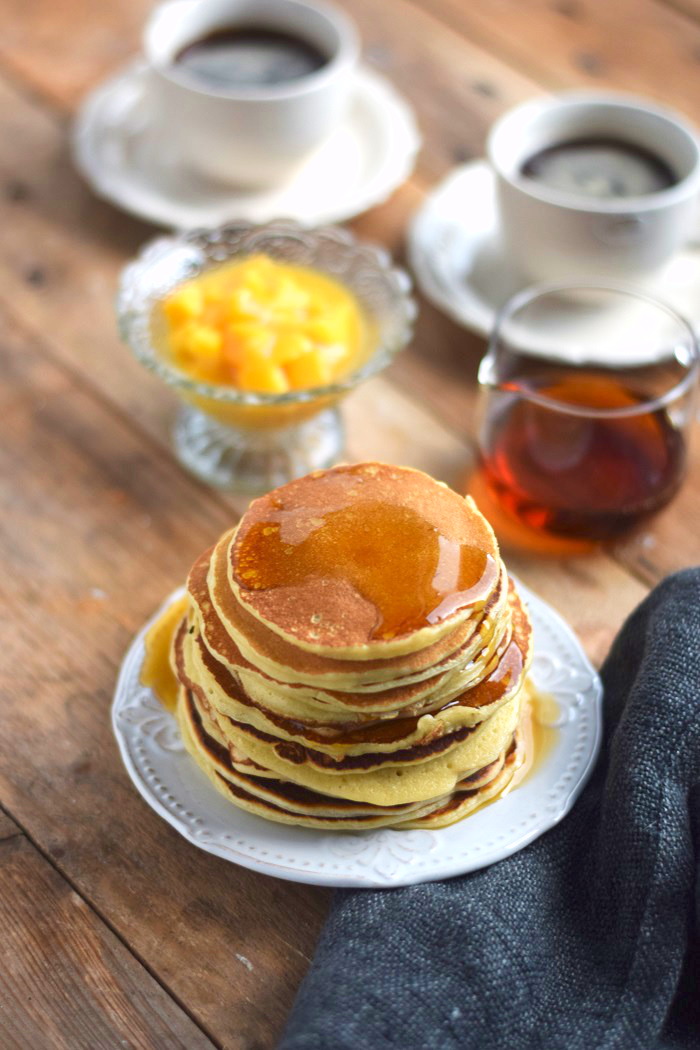 Pancake Breakfast - Pancake Frühstück - Pancakes with maple syrup (5)