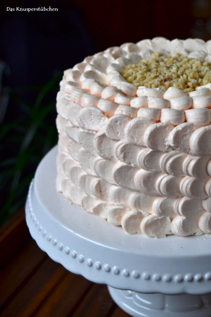 Marzipantorte mit Swiss Meringue ⋆ Knusperstübchen