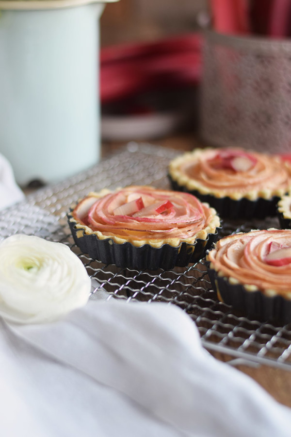 Apfel-Rhabarber-Tarte mit Frischkäse ⋆ Knusperstübchen