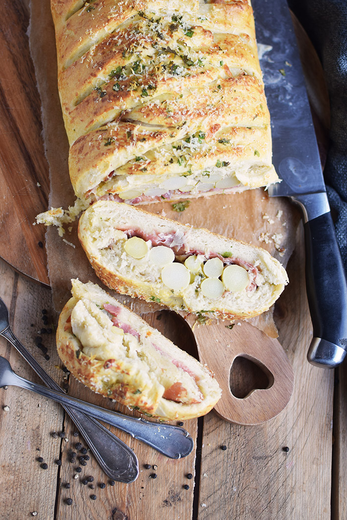 Spargel Stromboli mit Schinken - Asparagus braided bread with ham (8)