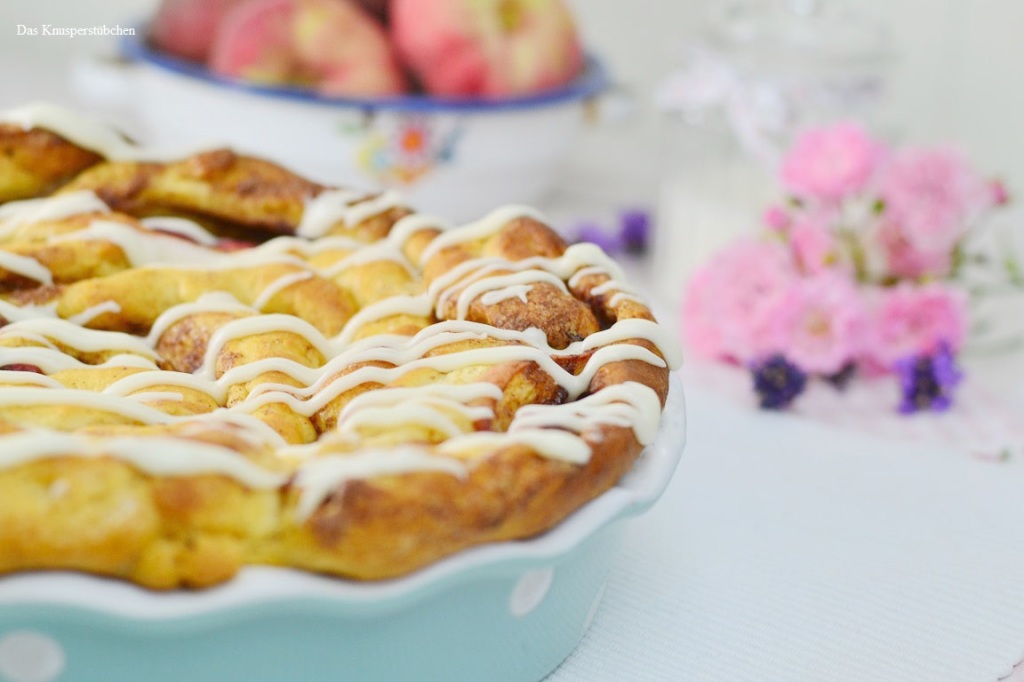 Pinwheel mit Browned Butter, Pfirsichen und Zimt ⋆ Knusperstübchen