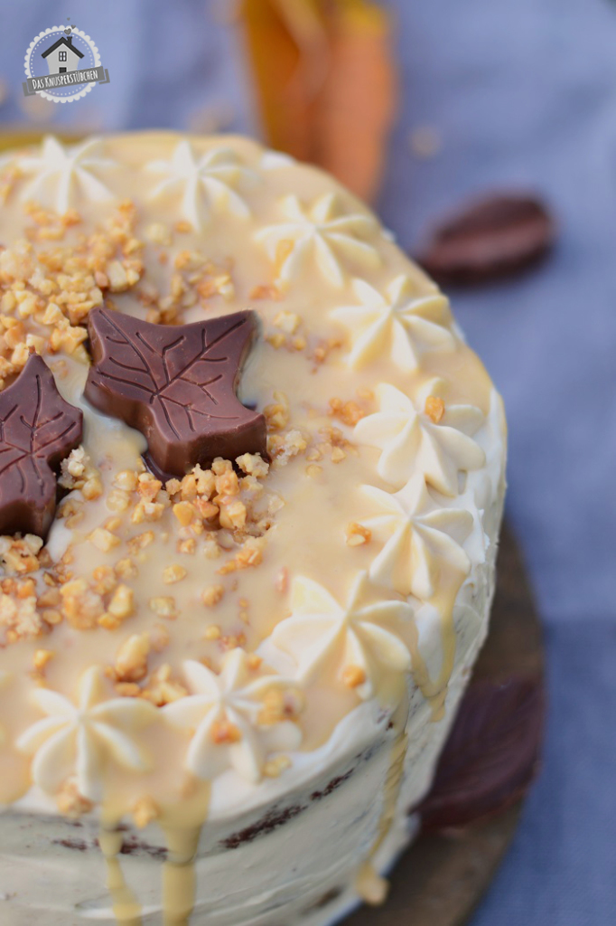 Karamelltorte mit Nougatboden &amp; Pralinen (Werbung) ⋆ Knusperstübchen