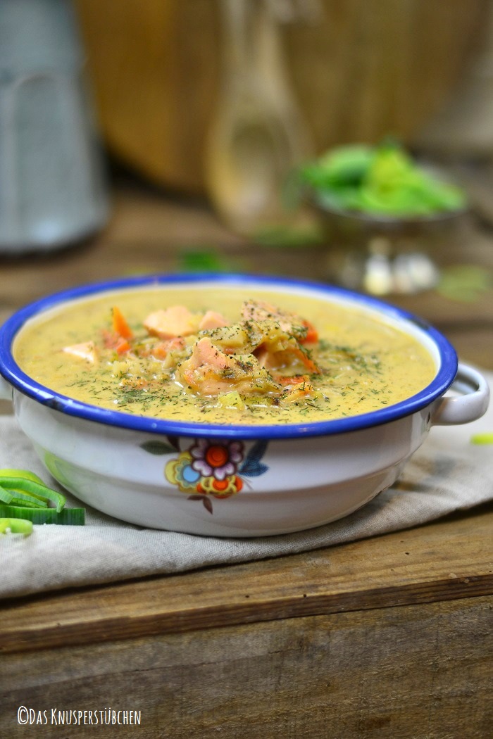 Leichte, würzige Kohlsuppe und Lachs-Lauch-Chowder