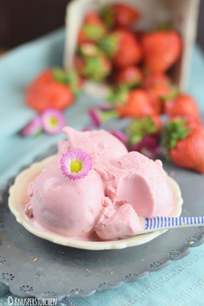 Erdbeer Joghurt Eis 2