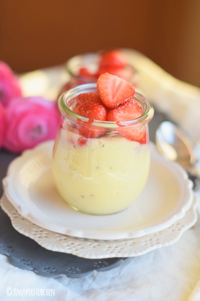 Vanille Pudding mit Erdbeeren 5