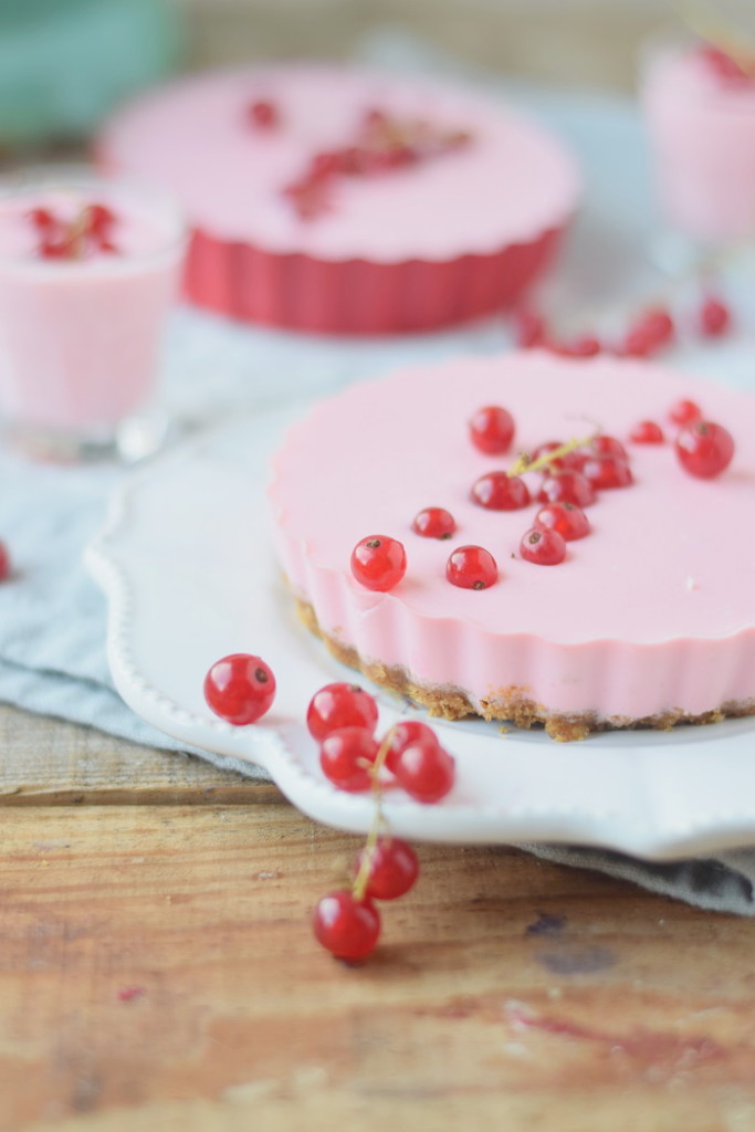 Red currant panna cotta tart - Johannisbeer Panna Cotta Tarte #summer # ...