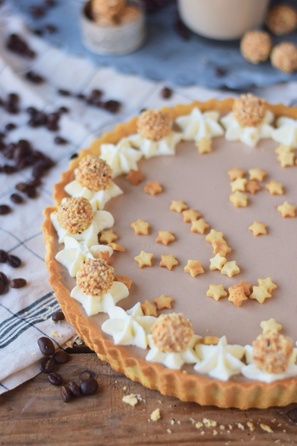 Nougat Baileys Tarte und ein Baileys Latte