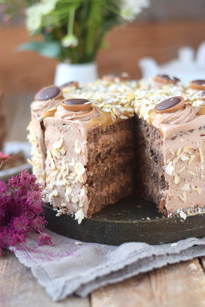 Karamell Nougat Haselnuss Toffifee Torte - Caramel Hazelnut Chocolate Cake (21)