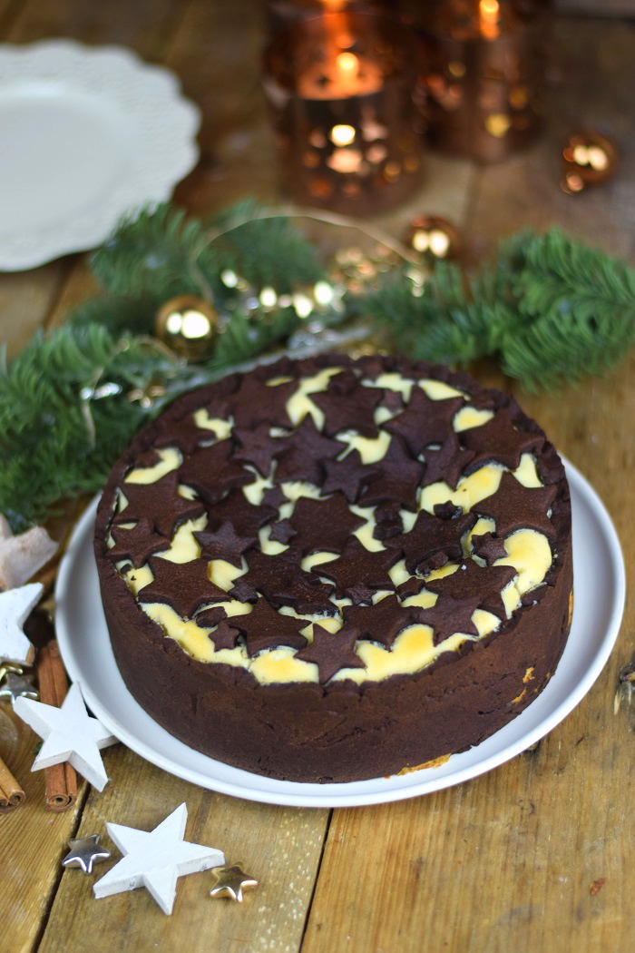 Winterlicher Zupfluchen mit Sternen - Chocolate Cheesecake