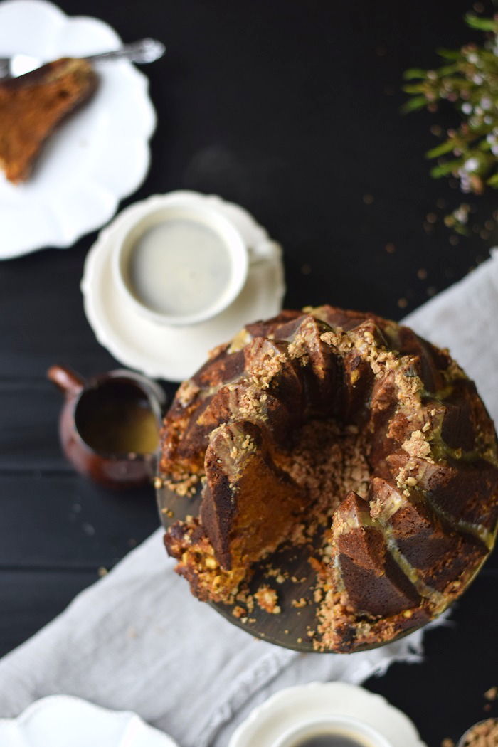 Wuerziger Kürbis Kuchen mit STreuseln - Pumpkin Spice Crumble Cake (11)