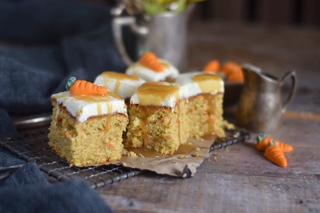 Carrot Cake mit Cream Cheese Frosting &amp; Karamell Carrot Cake Cream ...