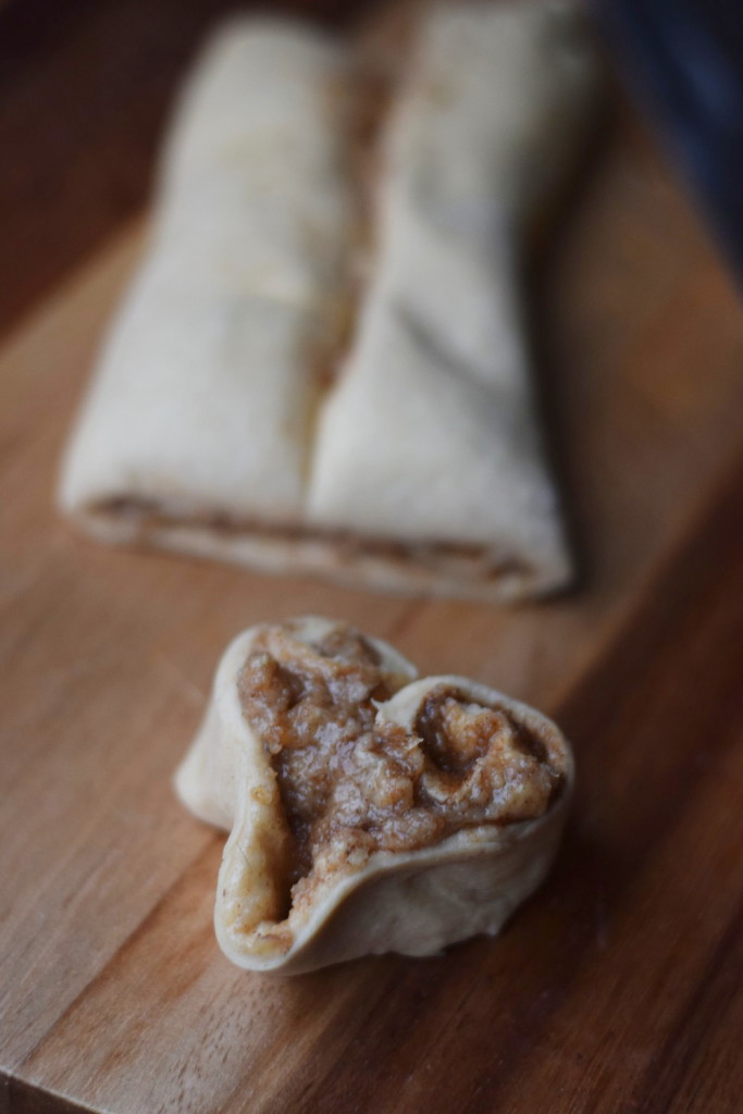 Hefe Zimt Herzen mit Nussfüllung - Cinnamon Nut Heart Rolls