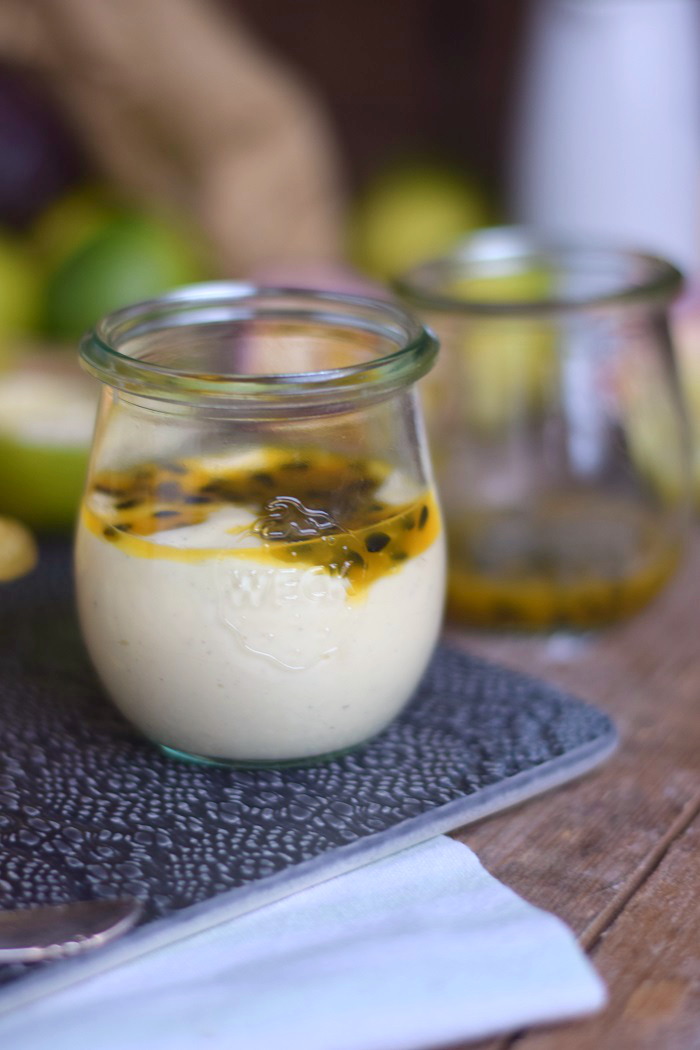 Joghurt Kringel mit Limtten und Maracuja Creme- Yogurt Rolls with limes and passion fruit custard (32)