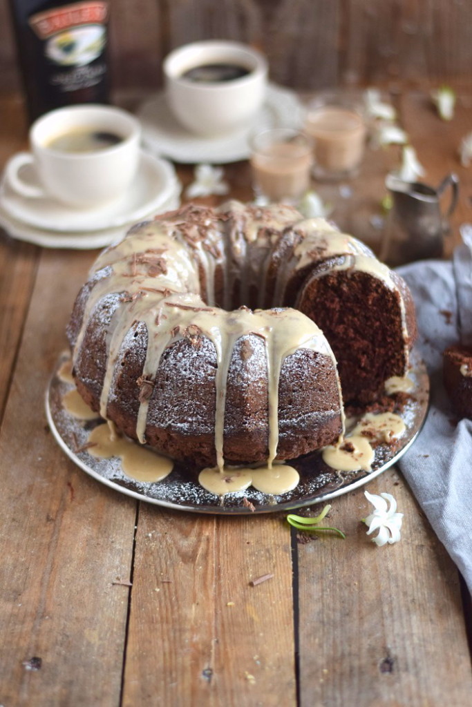 Baileys Schoko oder Eierlikör Schoko Gugelhupf Kuchen - Baileys ...
