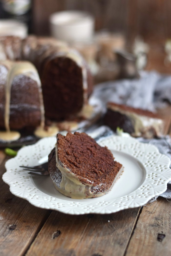 Baileys Schoko oder Eierlikör Schoko Gugelhupf Kuchen - Baileys Chocolate Bundt Cake (20)
