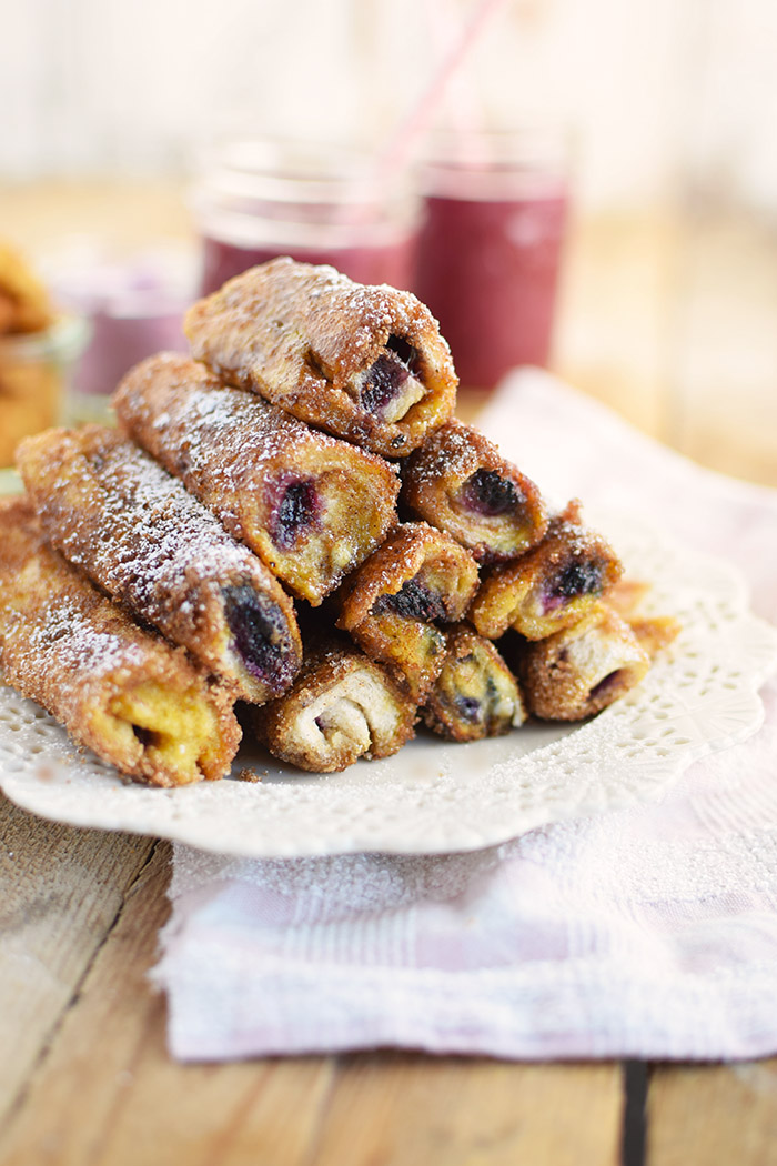 French Toast Zimt Blaubeer Roll Ups - French Toast Cinnamon Blueberry Rolls Ups (8)