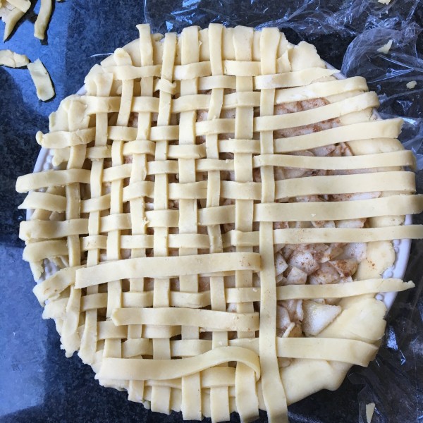 Lattice Apple Pie - Apfelkuchen mit knuspriger Gitter Decke