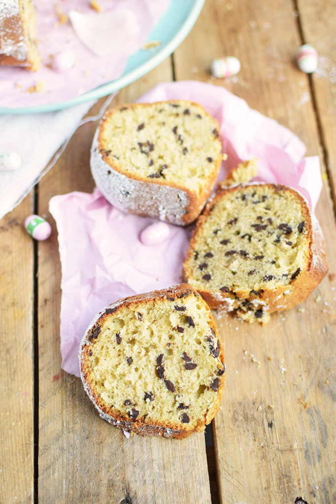 Vanille Stracciatella Gugelhupf mit Schokolade - Vanilla Bundt Cake ...