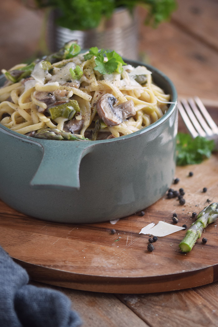 One Pot Pasta mit Pilzen und Spargel - One Pot Pasta with mushrooms and green asparagus (7)
