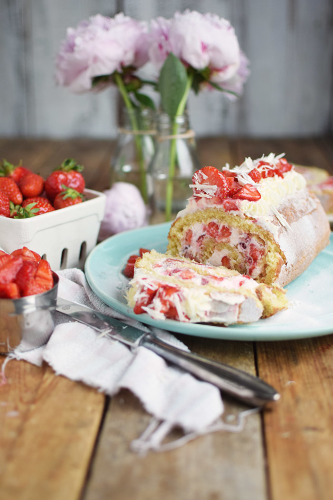 Erdbeer Quark Biskuitrolle Strawberry Cake Roll