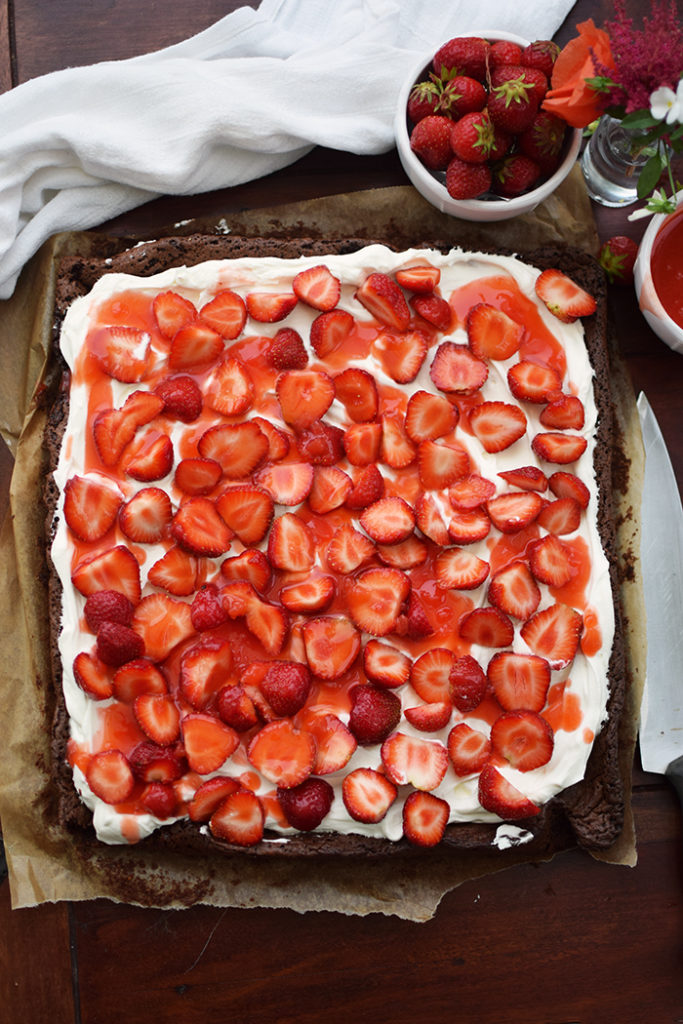 Brownies mit Erdbeeren - Brownies with cream cheese and strawberries
