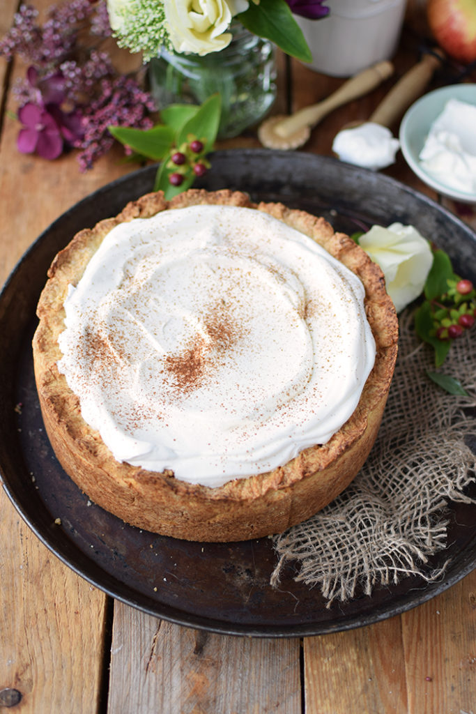 Apfelkuchen mit Zimtcreme - Apple Cake with Cinnamon