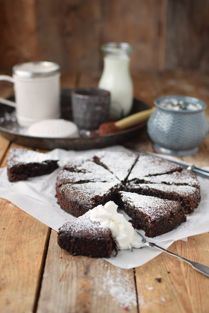 Saftiger Mandel-Schokokuchen glutenfrei - gooey almond chocolate cake ...