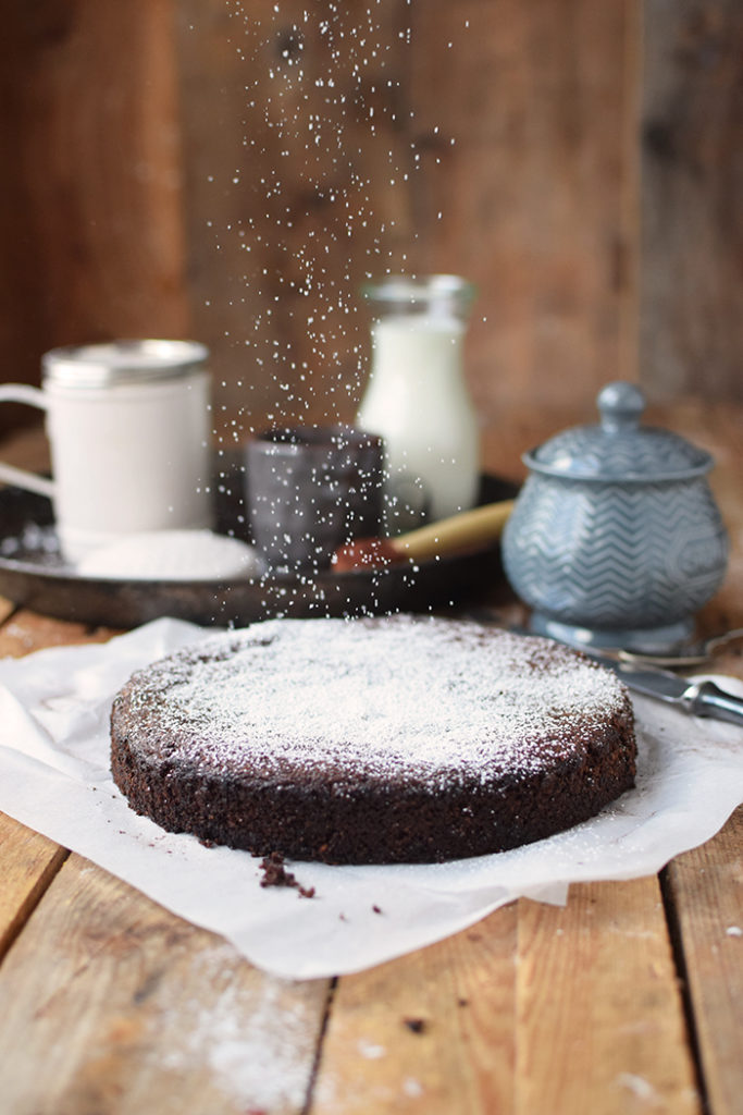 Saftiger Mandel-Schokokuchen glutenfrei - gooey almond chocolate cake ...