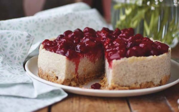 Milchreistorte mit Beeren-Kompott: Sommer auf dem Teller ⋆ Knusperstübchen