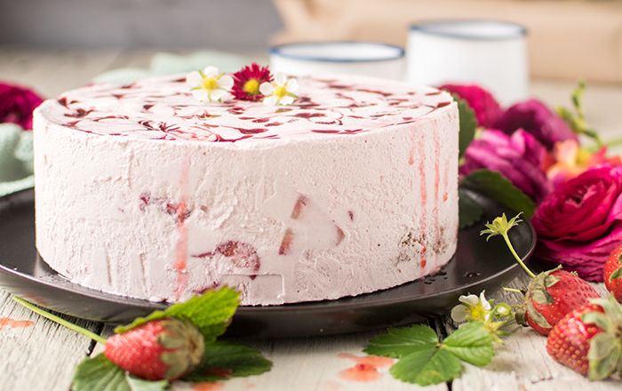 Erdbeer-Joghurt-Torte: Direkt ab in den Erdbeerhimmel