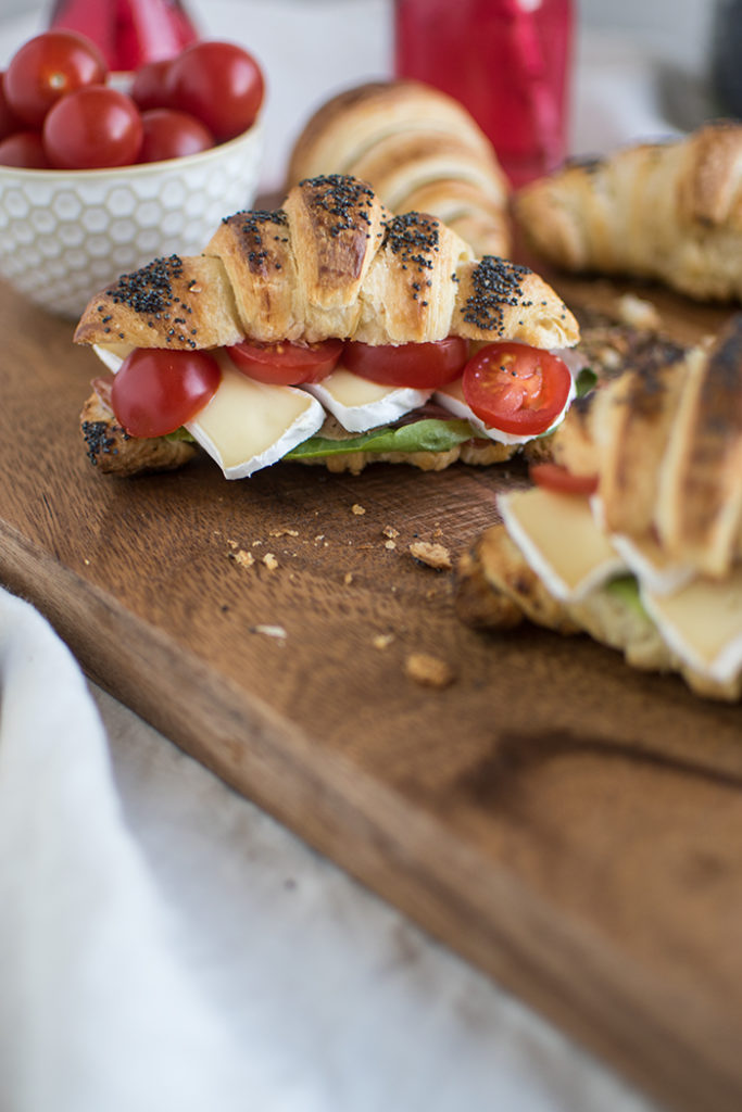 Brotsalat im Glas: ein Picknick im Grünen ⋆ Knusperstübchen