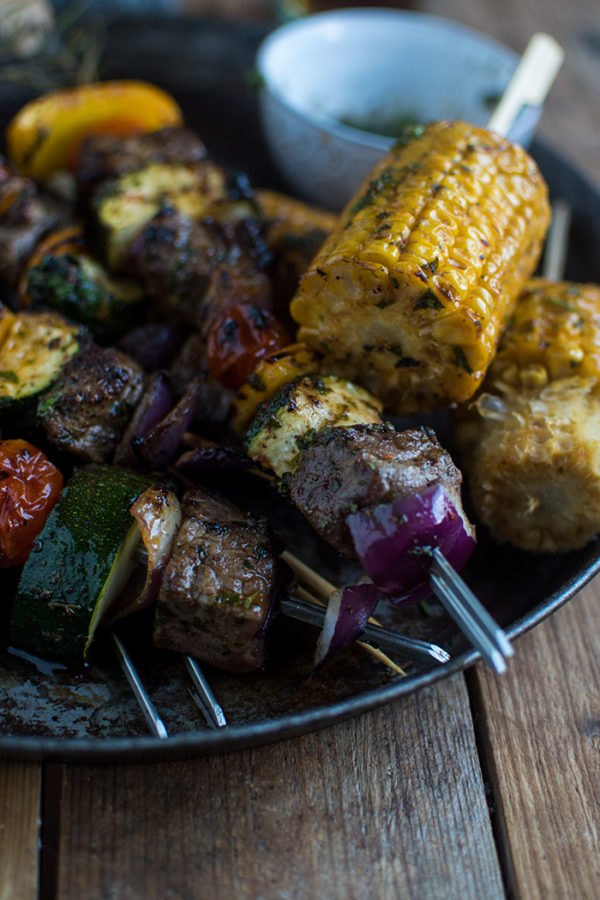 Grillspieße mit Kräuter-Chili-Marinade: Mais und Rinderfilet ⋆ ...
