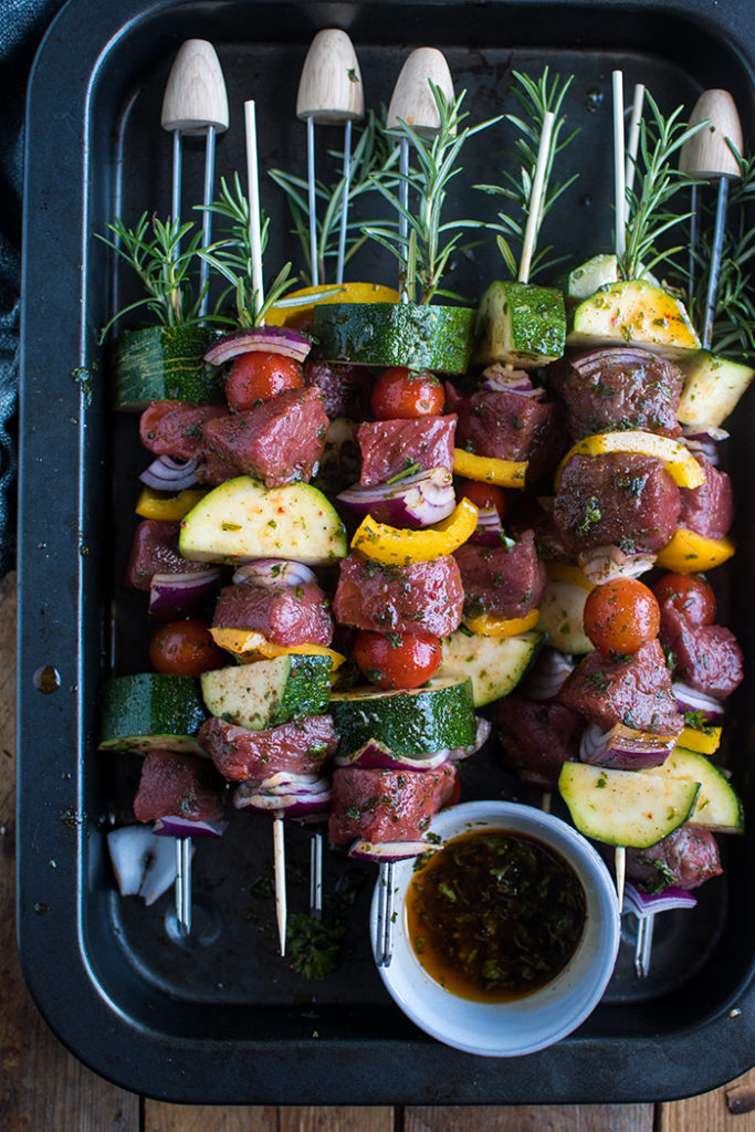 Grillspieße mit Kräuter-Chili-Marinade: Mais und Rinderfilet ⋆ ...
