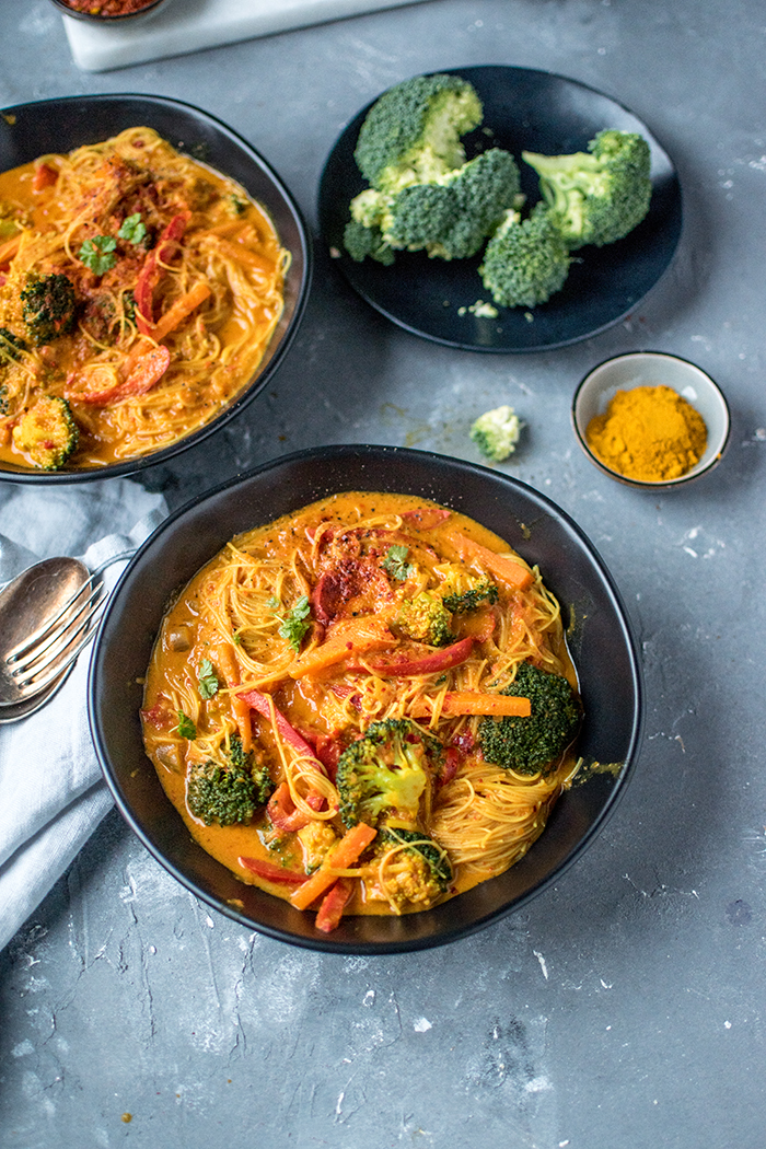 Currysuppe mit Reisnudeln: Ein bisschen Farbe auf dem Suppenteller! ⋆ ...