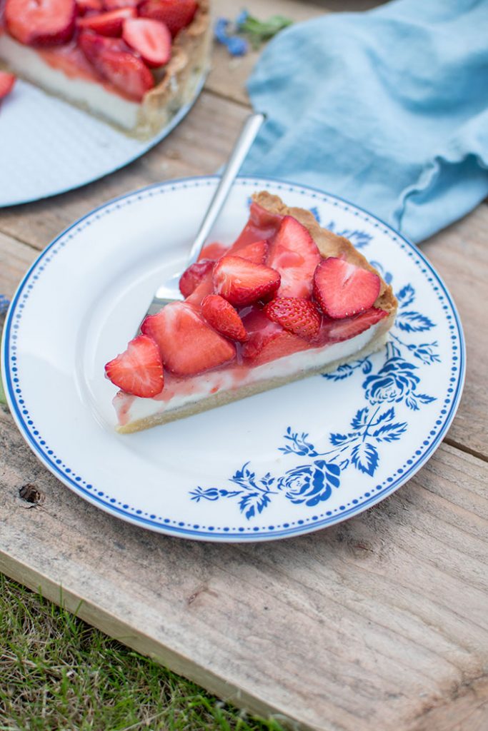 Erdbeertorte mit Vanillecreme: Ein Familienliebling ⋆ Knusperstübchen