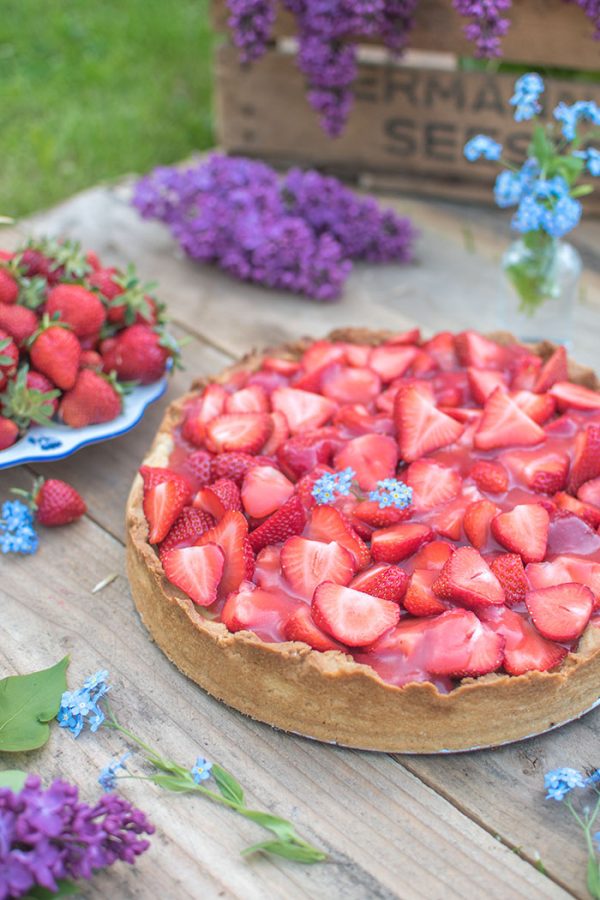 Erdbeertorte mit Vanillecreme: Ein Familienliebling ⋆ Knusperstübchen