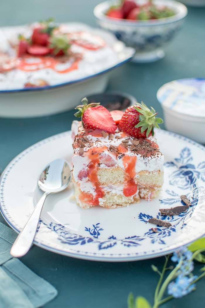 Erdbeer Joghurt Tiramisu Her Mit Dem Dessert Knusperstubchen