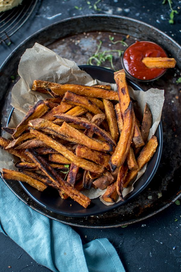 Süßkartoffel-Pommes aus dem Ofen &amp; mediterrane Burger: Snacken können ...