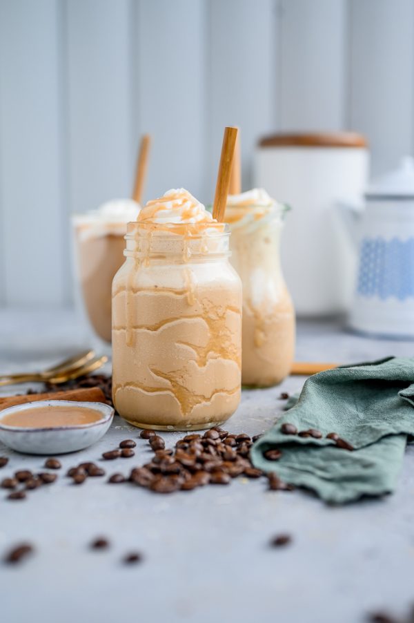 Karamell-Zimt-Eiskaffee: Eiskalter Kaffeegenuss ⋆ Knusperstübchen