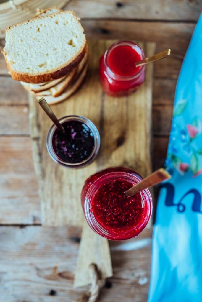 Marmelade gefällig? Erdbeer-Maracuja, Blaubeer-Kirsch-Vanille, Himbeer ...