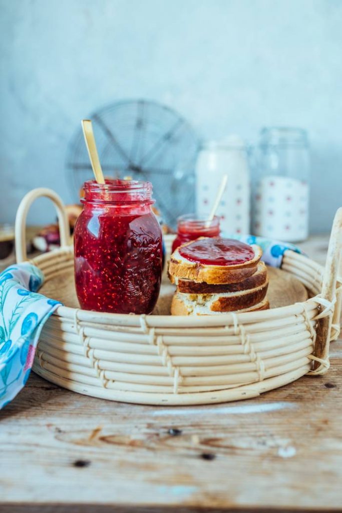 Marmelade gefällig? Erdbeer-Maracuja, Blaubeer-Kirsch-Vanille, Himbeer ...