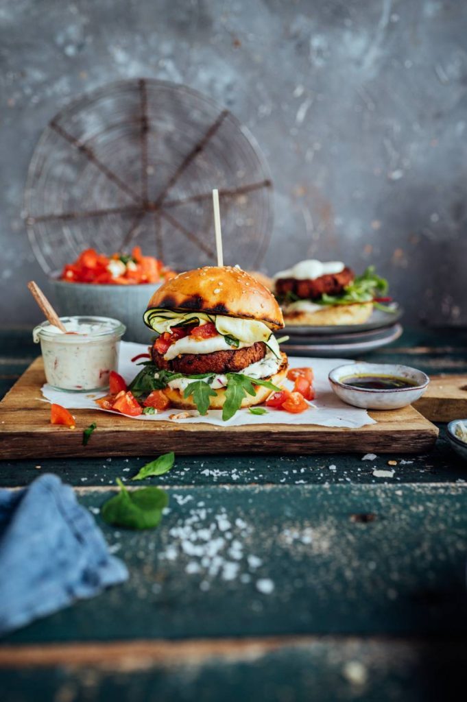 Bruschetta-Burger: Kommt, Wir Grillen Ohne Fleisch! ⋆ Knusperstübchen