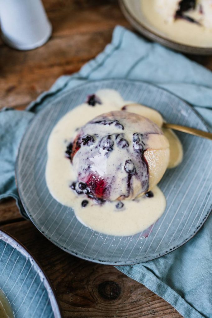 Hefeklöße aus dem Ofen mit Blaubeer-Pie-Füllung ⋆ Knusperstübchen