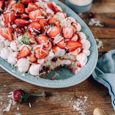 Erdbeer-Rhabarber-Tiramisu: So fruchtig lecker!