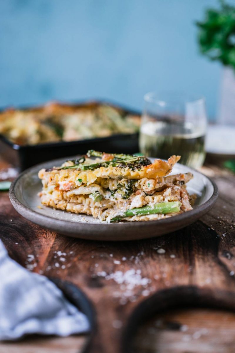 Spargel-Lasagne mit Lachs: frühlingshaftes Schlemmeressen ⋆ Knusperstübchen