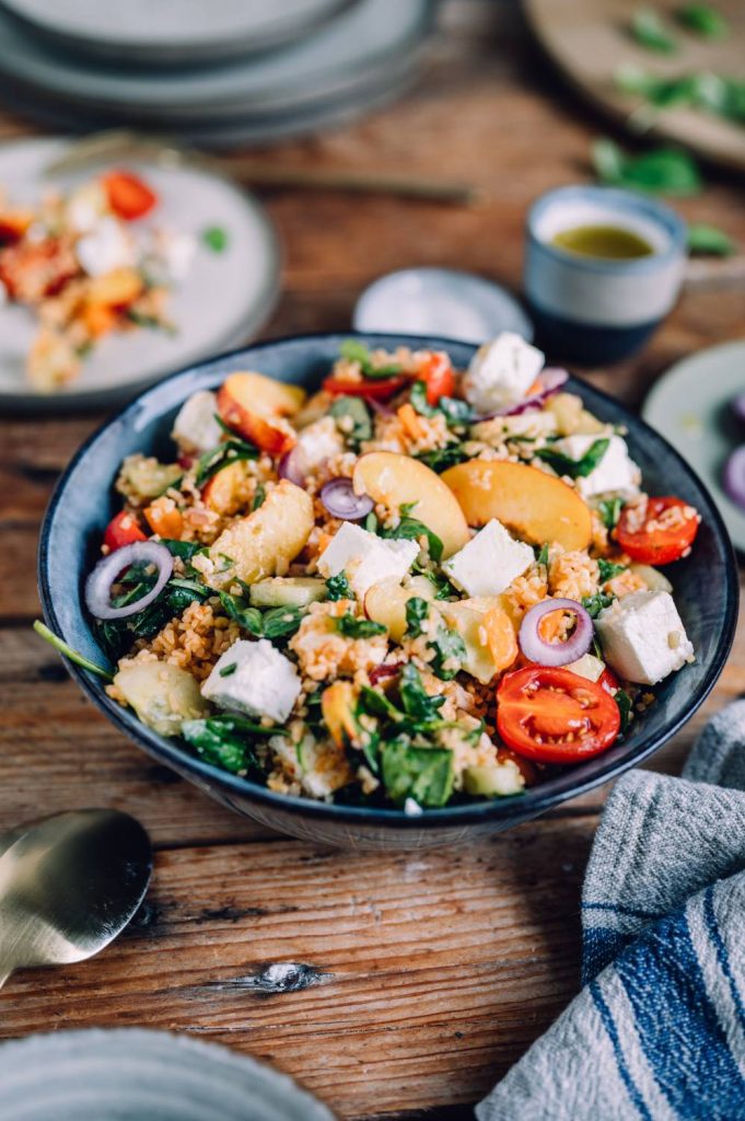 Bulgursalat mit Feta und Nektarinen: Ein leichter Sommersalat ⋆ ...